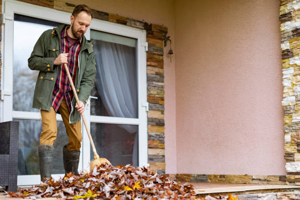 Best Commercial Cleanout Services  in Albany, GA